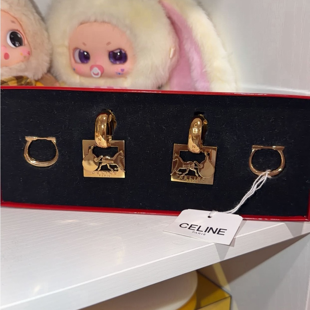 💖SOLD💖 #198 NWT Celine Horse Carriage 3-Way Earrings